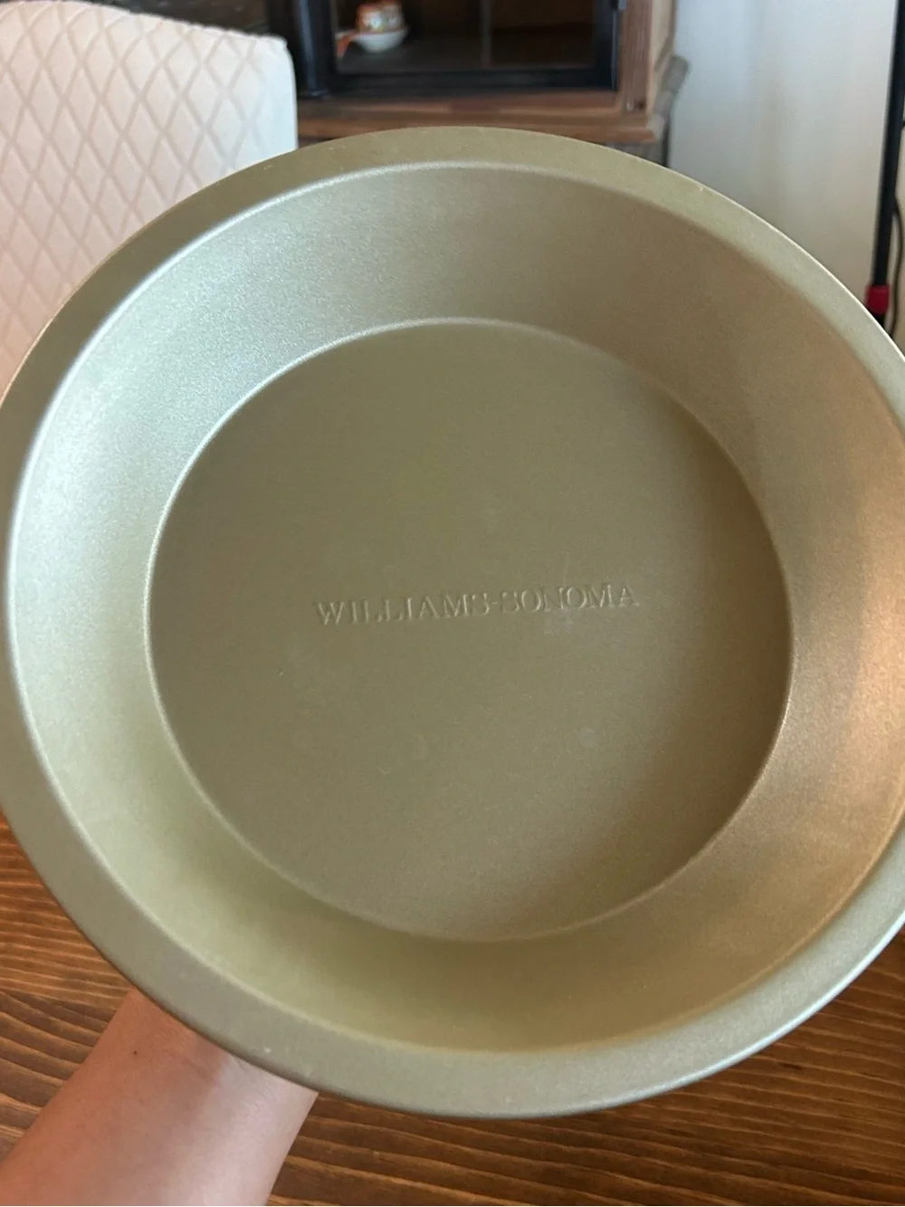 Williams Sonoma Goldtouch Round Cake Pan 9” Nonstick Baking Pan